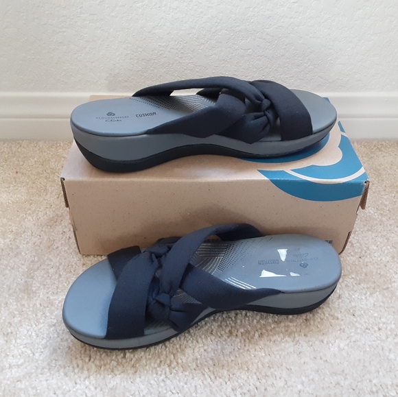 Clarks - Picture 4 of 4